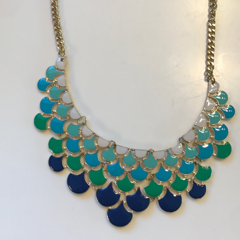 Statement necklace
